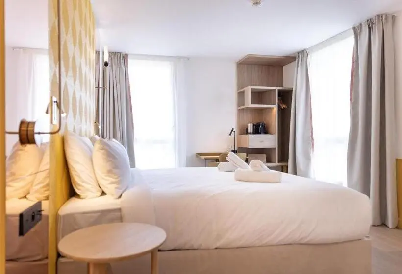 キングサイズベッドのスーペリアルーム, Hôtel Kyriad Prestige Paris Asnieres