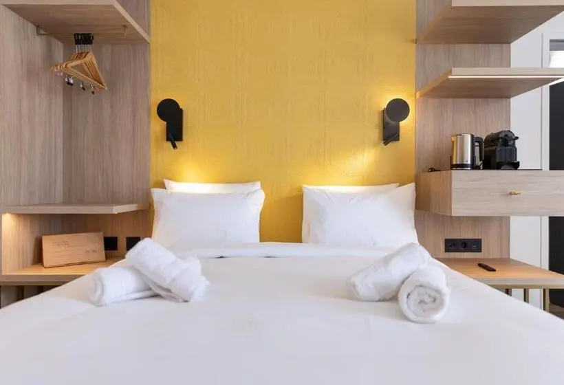 キングサイズベッドのスーペリアルーム, Hôtel Kyriad Prestige Paris Asnieres