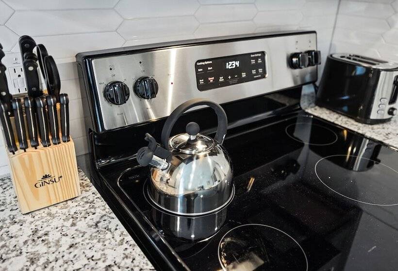 استودیوی استاندارد, Placemakr Downtown Austin