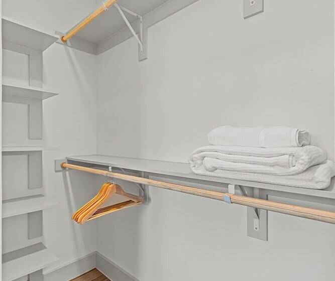 דירת חדר פרמיום, Placemakr Downtown Austin