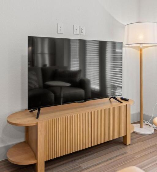 استودیوی استاندارد, Placemakr Downtown Austin