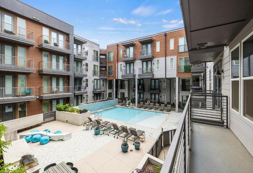 דירת דלוקס 2 חדרי שינה, Placemakr Downtown Austin