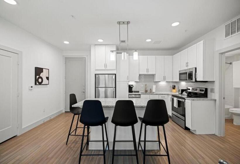 آپارتمان لوکس 2 خوابه, Placemakr Downtown Austin