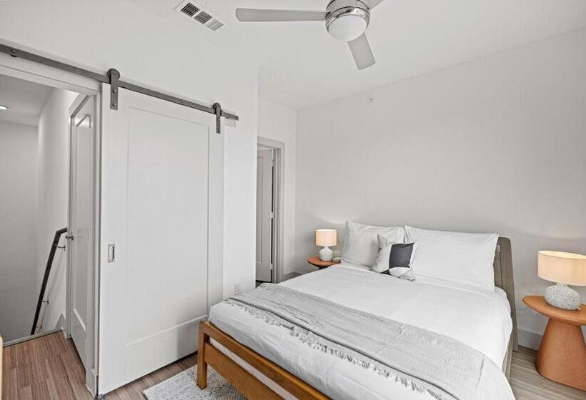 آپارتمان سوپریور 2 خوابه, Placemakr Downtown Austin