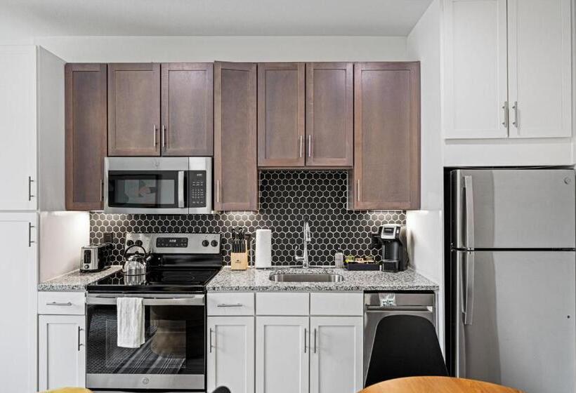 דירת 2 חדרים סופריור, Placemakr Downtown Austin