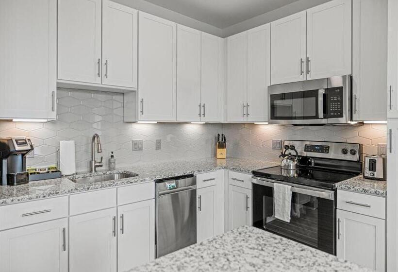 اتاق استاندارد برای معلولان, Placemakr Downtown Austin