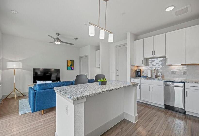 חדר סטנדרט מותאם לאדם עם מוגבלויות, Placemakr Downtown Austin