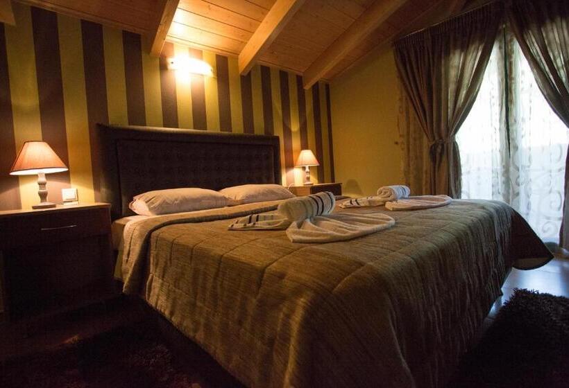 غرفة ديلوكس عائلية, Delfini