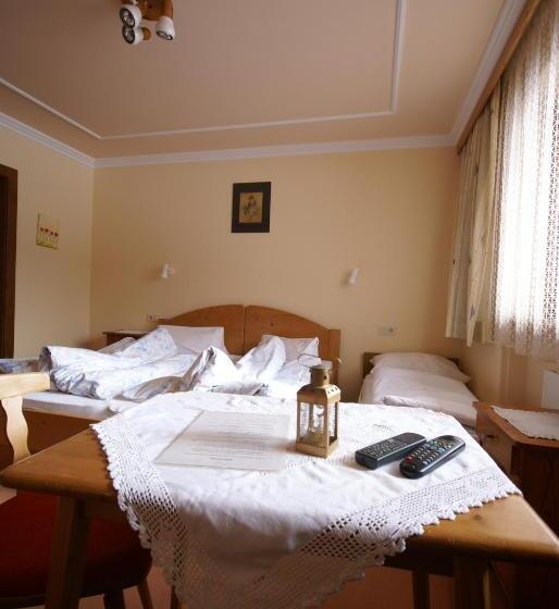 חדר סטנדרט, Haus Oblasser