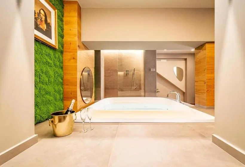 キングサイズベッドのスタンダードルーム, Cinquanta Sfumature Luxury Suites