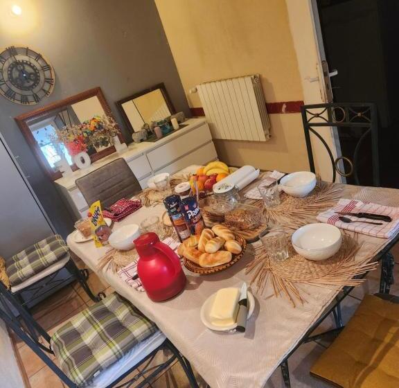 غرفة قياسية, La Croisade