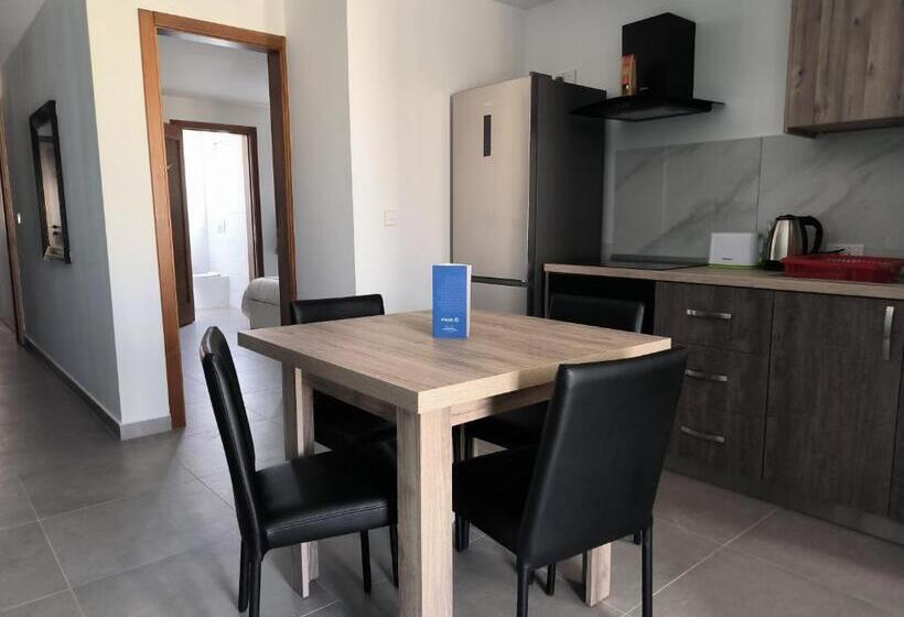 سوییت, Stillel Retreat