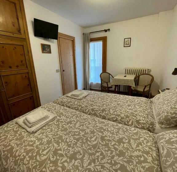 اتاق استاندارد با بالکن, Ambassador Rooms In Bormio, Solo Camera Senza Colazione