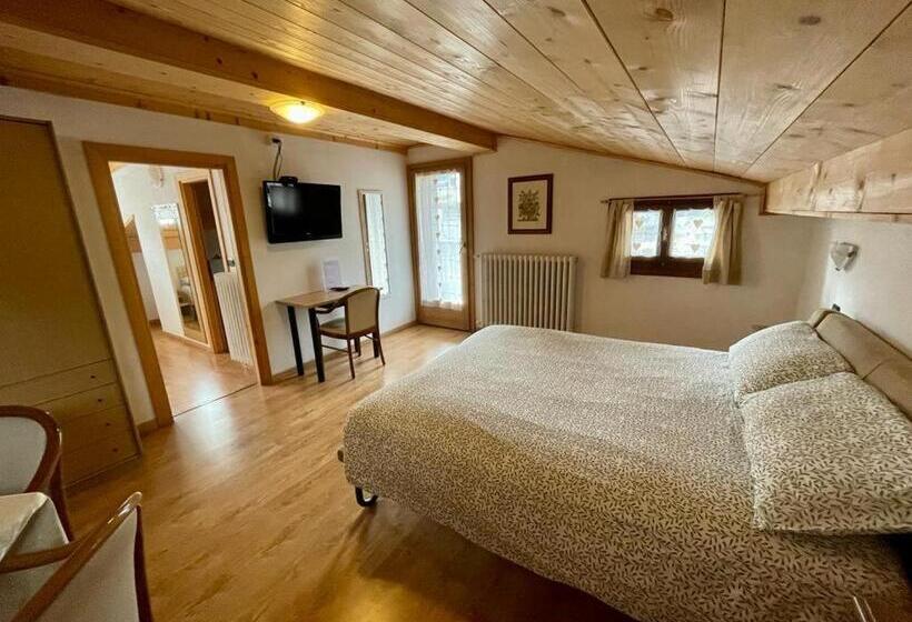 4인용 스탠다드 룸, Ambassador Rooms In Bormio, Solo Camera Senza Colazione