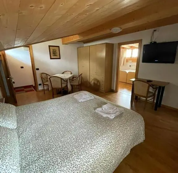 اتاق استاندارد چهار تخته, Ambassador Rooms In Bormio, Solo Camera Senza Colazione