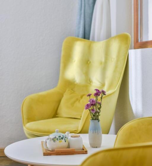 패밀리 스위트, Shang Shan Ruo Shui 大理上山若水客栈