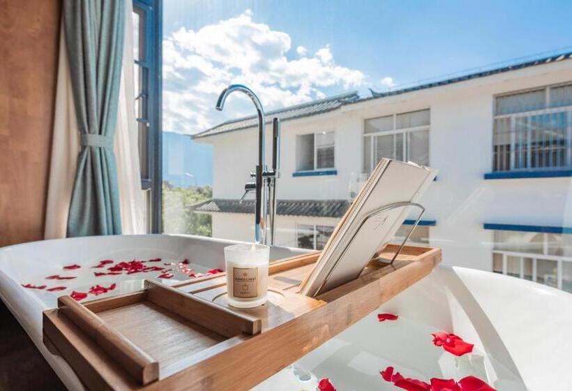 디럭스 스위트, Shang Shan Ruo Shui 大理上山若水客栈