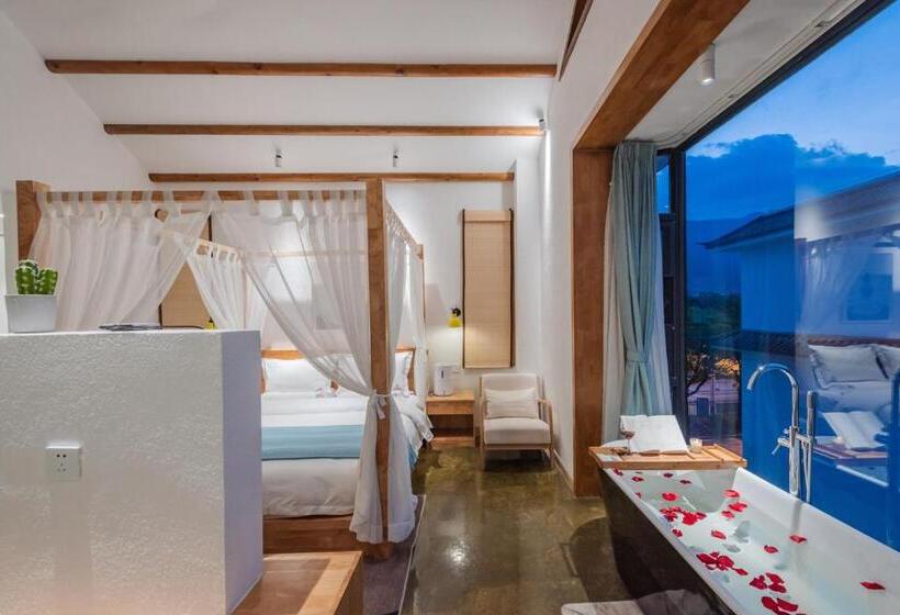 Люкс Повышенной Комфортности, Shang Shan Ruo Shui 大理上山若水客栈