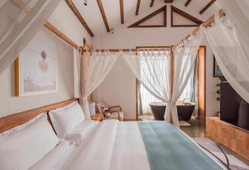 디럭스 스위트, Shang Shan Ruo Shui 大理上山若水客栈