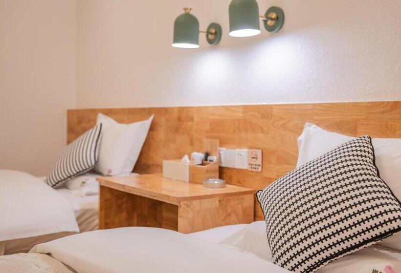 디럭스 룸, Shang Shan Ruo Shui 大理上山若水客栈