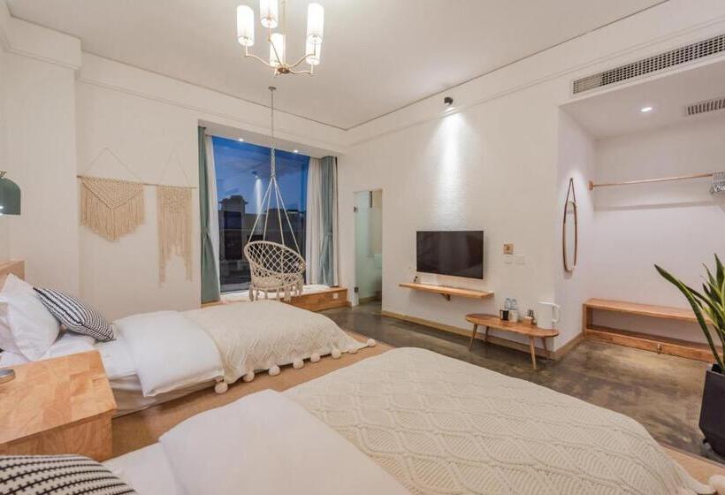 اتاق لوکس, Shang Shan Ruo Shui 大理上山若水客栈