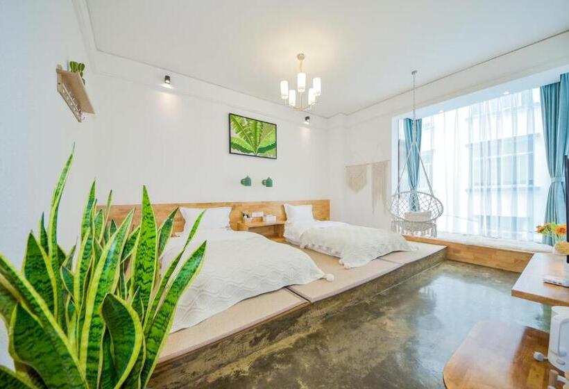 디럭스 룸, Shang Shan Ruo Shui 大理上山若水客栈