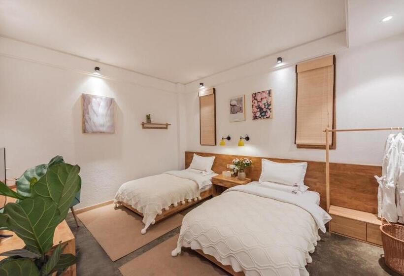 Номер Superior, Shang Shan Ruo Shui 大理上山若水客栈