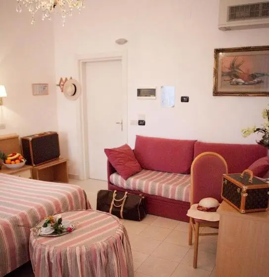 スタンダード４人部屋, Tirreno