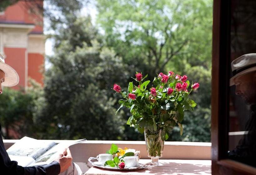 Номер Стандарт с Балконом, Tirreno