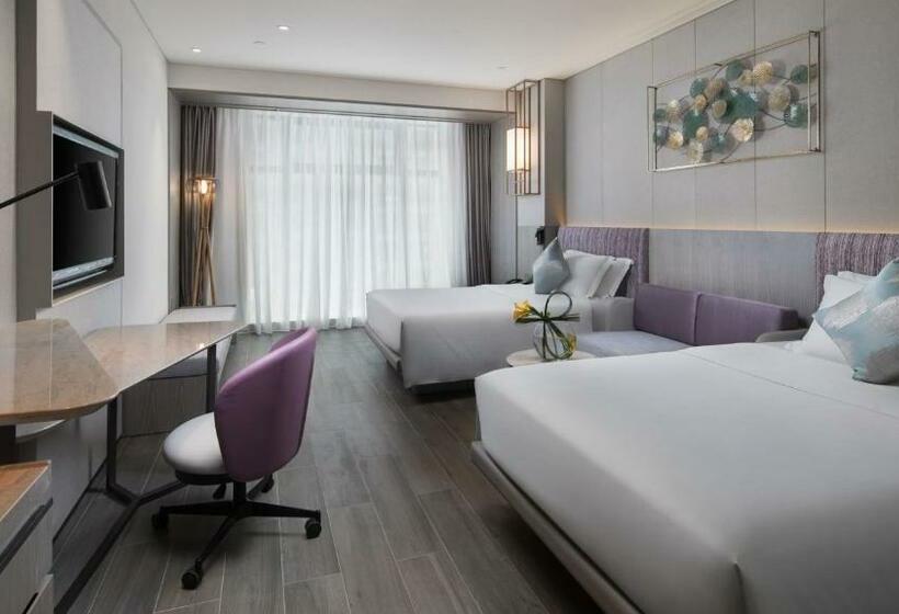 디럭스 룸, Crowne Plaza Deqing Moganshan, An Ihg