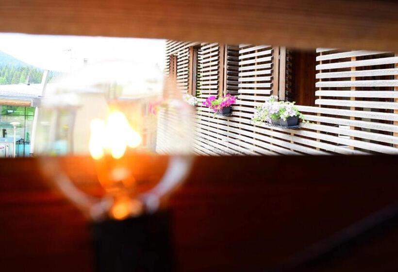 דירת דלוקס 2 חדרי שינה, Kube