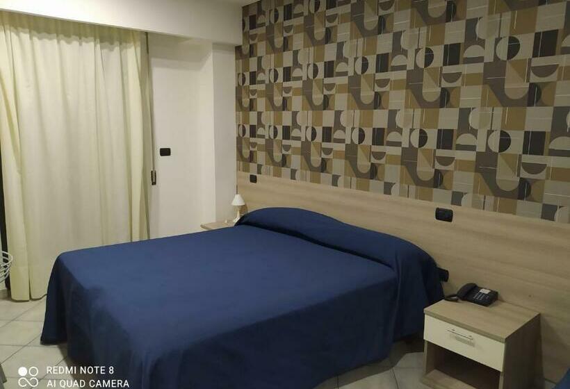 スタンダードルーム, Poseidon