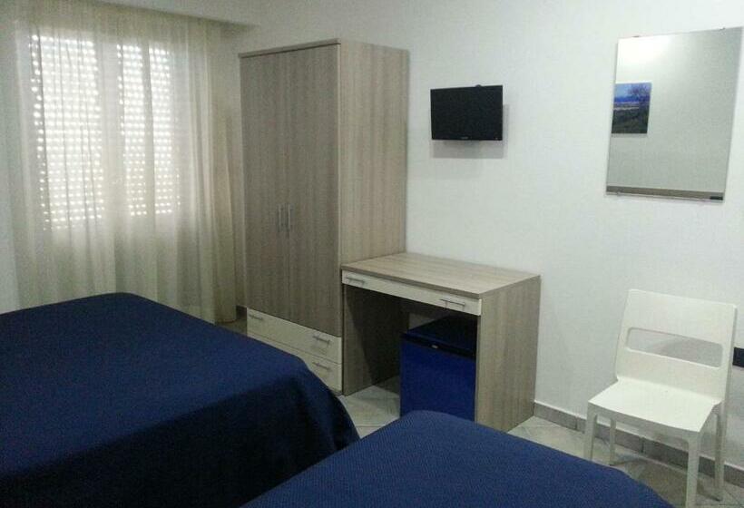 スタンダード４人部屋, Poseidon