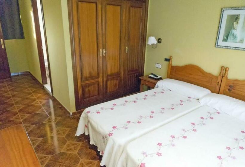 اتاق استاندارد با بالکن, San Pedro