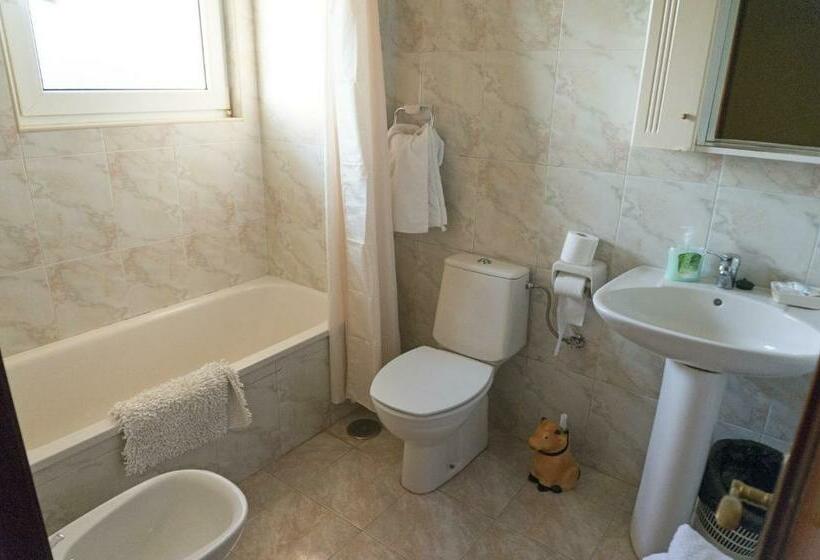 اتاق استاندارد با بالکن, San Pedro