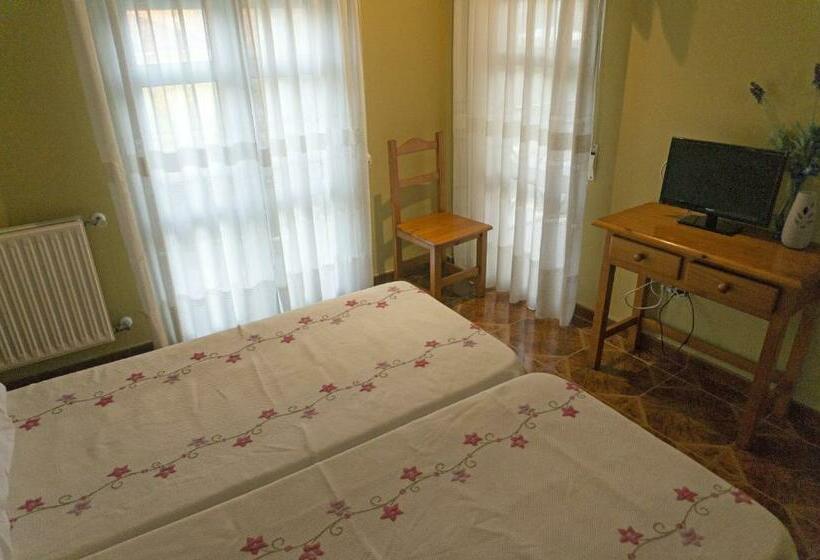 اتاق استاندارد با بالکن, San Pedro