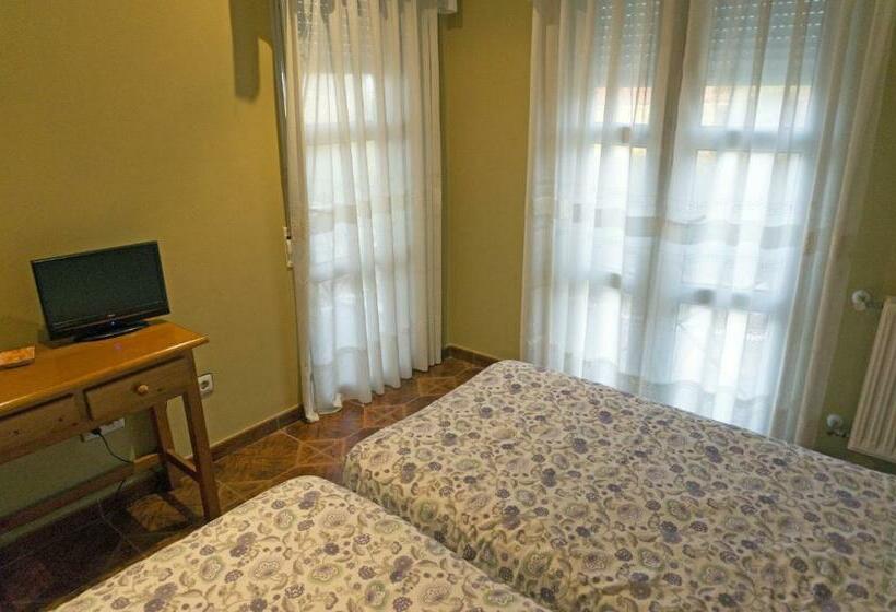 اتاق استاندارد با بالکن, San Pedro