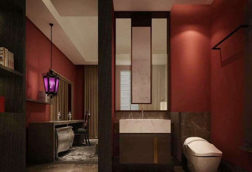 اتاق لوکس, Wisdom Boutique