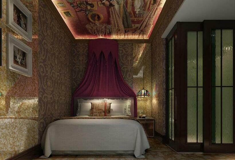 اتاق لوکس, Wisdom Boutique