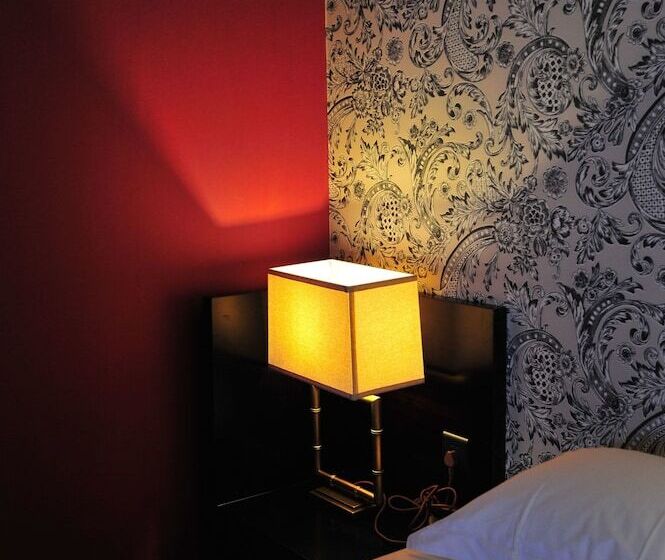 デラックスルーム, Wisdom Boutique