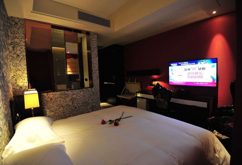 デラックスルーム, Wisdom Boutique