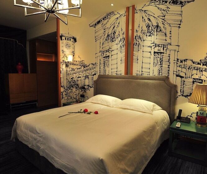 패밀리 룸, Wisdom Boutique