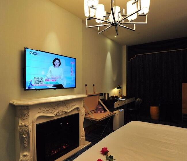 ファミリールーム, Wisdom Boutique