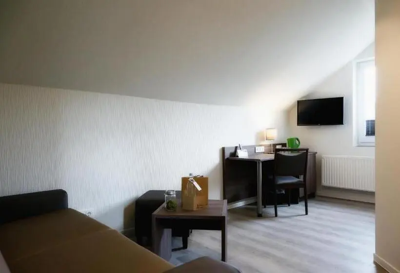 Huoneisto 2 Makuuhuonetta, Konsumhotel Am Park Nebenhaus Vom Konsum Berghotel Oberhof