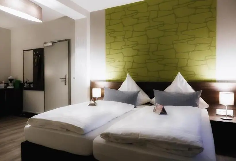 Perhehuone, Konsumhotel Am Park Nebenhaus Vom Konsum Berghotel Oberhof