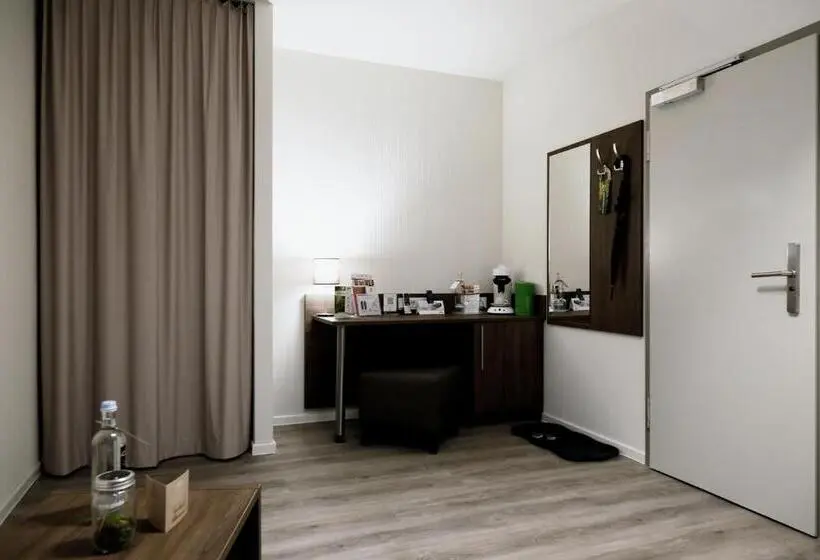 Perhehuone, Konsumhotel Am Park Nebenhaus Vom Konsum Berghotel Oberhof