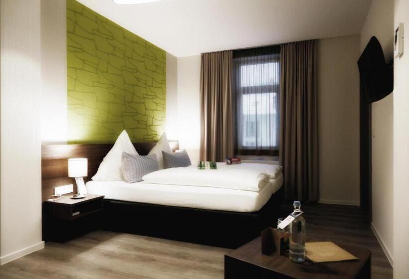 Семейный Номер, Konsumhotel Am Park   Nebenhaus Vom Konsum Berghotel Oberhof