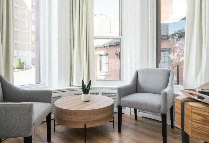 스탠다드 스튜디오, Penfield Suites