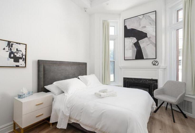 스탠다드 스튜디오, Penfield Suites