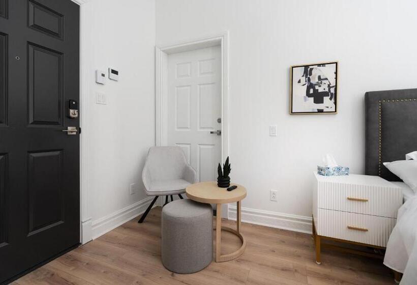 스탠다드 스튜디오, Penfield Suites